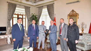 Vali Karadeniz'e davet