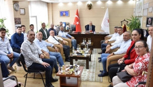 AKP heyeti müdür Öztürk'ü ziyaret etti