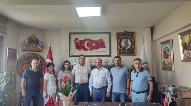 Başkan Akyüz Halk eğitimi ziyaret etti