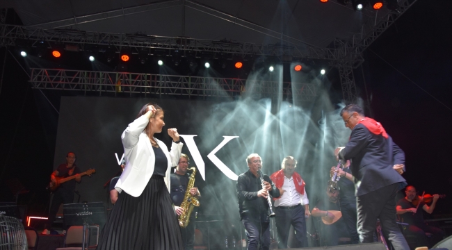Başkan Öküzcüoğlu Alaşehirlileri çoşturdu
