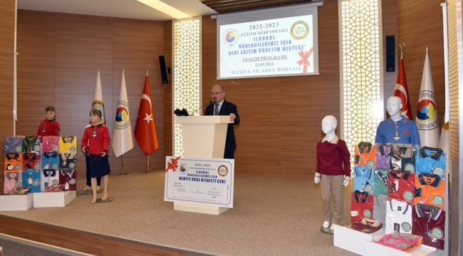 Bin öğrenciye okul kıyafeti desteği