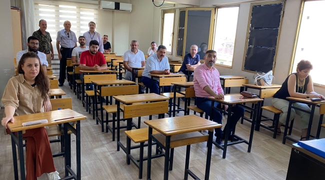 Emlak danışmanları sınava hazırlanıyor