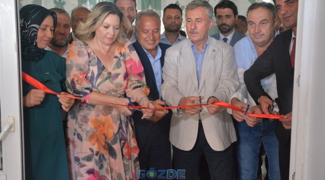 Gelecek Partisi 13.ilçe binasını Akhisar'da açtı
