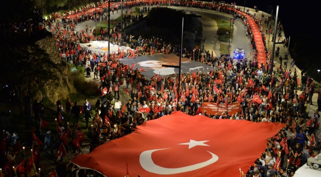 İzmir'de kurtuluş çoşkusu