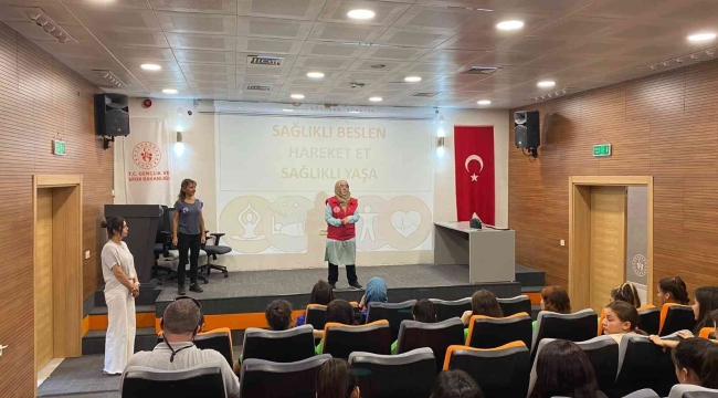 Kula'da gençlere sağlıklı beslenme eğitimi
