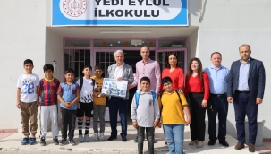 Saruhanlı'da en çok atık pil toplayan okullar ödüllerini aldı