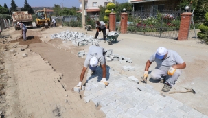 Turgutlu'da ekipler çalışıyor,kent güzelleşiyor