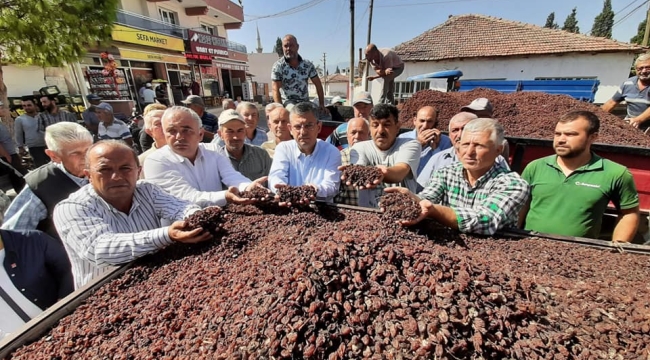 Üreticilerle buluşan Özel'milletvekili kötü gün dostudur, AKP'liler nerde'