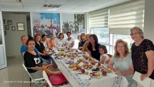 Üye toplantısında etkinlik planlaması 