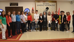 YKS sınavında başarılı olan çoçuklar ödüllendirildi