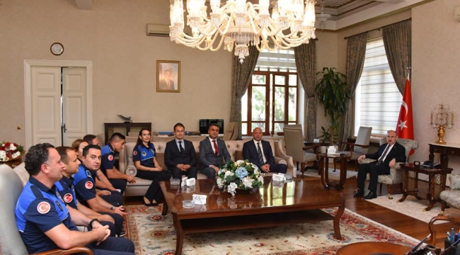 Zabıtalar vali Karadeniz'i ziyaret etti