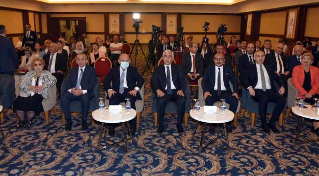 Akçakale,''kadın koopratiflerimizi kırmızı ve mavi alan diye ikiye ayırıyoruz''