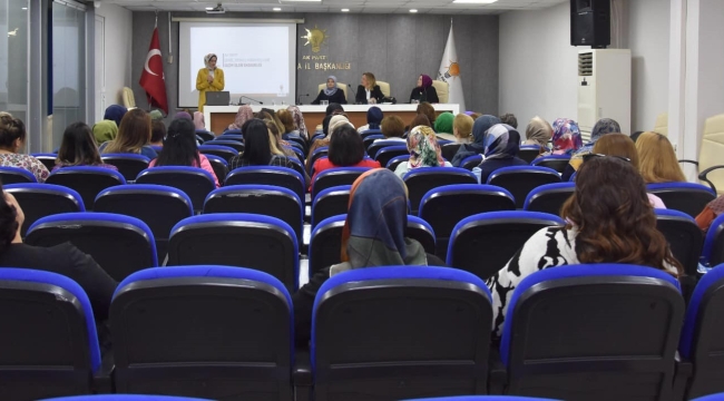 AKP genel merkez kadın kolları MKYK üyeleri Manisa'da
