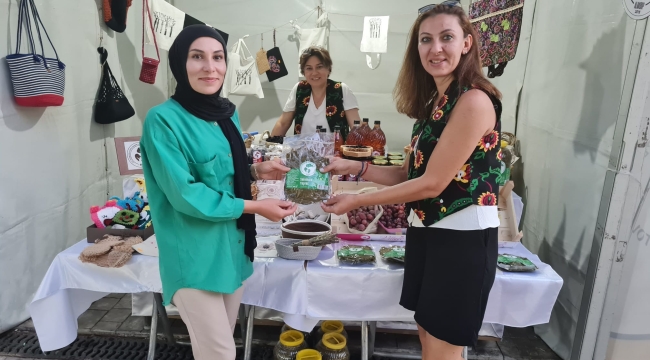 Alaşehir kadın kooperatifi Kemer festivalinde 