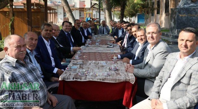 Başkan Dutlulu''Akhisar'daki muhtarlar adaletle görevini yürütüyor''