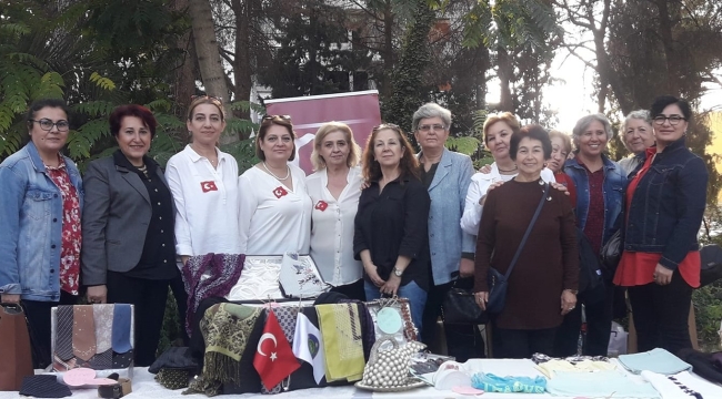 CHP'li kadınlardan girişici kadınlara destek