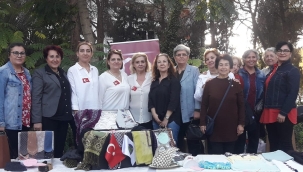 CHP'li kadınlardan girişici kadınlara destek