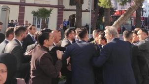 Cumhur ittifakı üyeleri arasında mitinğ alanında arbede çıktı