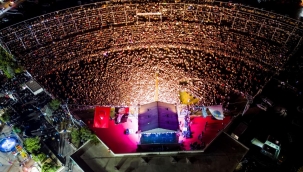 Cumhuriyet konserinde 20 bin kişi tek yürek oldu