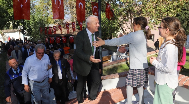 Cumhuriyet parkı açıldı