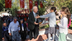Cumhuriyet parkı açıldı