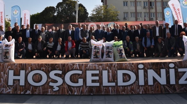 Hububat dağıtım töreni