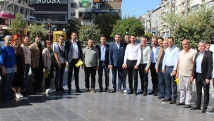 İyi partiden ilginç eylem:esnaflara suluk dağıttı