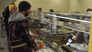 İzmir belediyesinden öğrencilere ücretsiz yemek