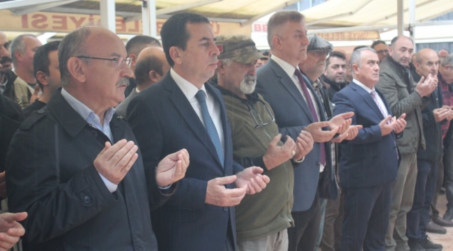 Mustafa Karadeniz toprağa verildi