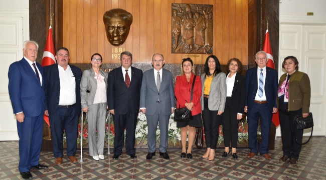 Önce sorunlar iletildi,sonra yemekte buluşuldu