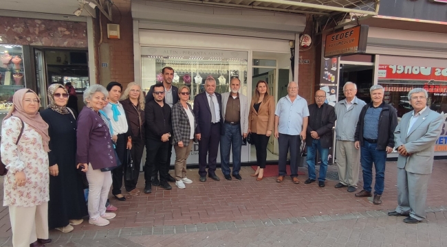 Turgutlu'da bir ilki gerçekleştiren ittifak üyeleri esnafları ziyaret etti