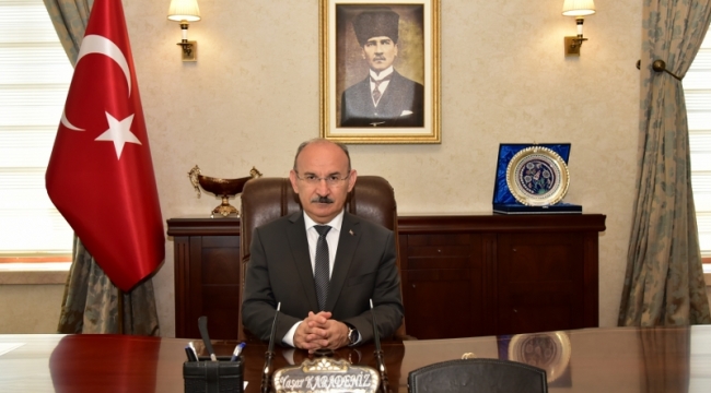 Vali Karadeniz muhtarlar gününü kutladı