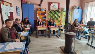 Aile okul projesi Demirci'de başladı