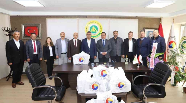 ATSO'dan 800 yoksul öğrenciye ayakkabı yardımı
