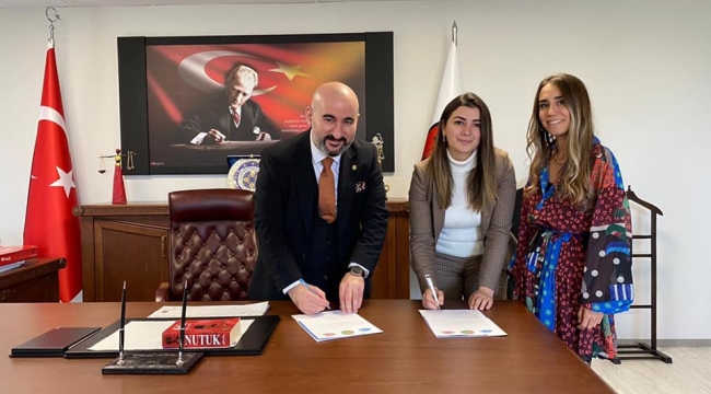 Baro üyelerine indirimli yabancı dil kursu