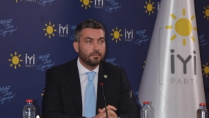 Başkan Akan"Halkın aklıyla dalga geçmekten usanmadılar"