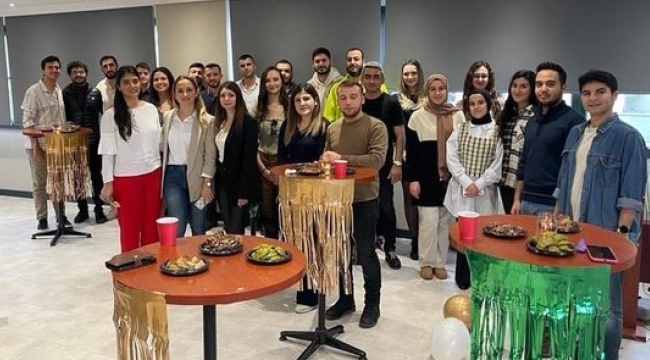 Başkan Balı, organizasyonda gençlerle buluştu