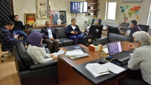 Başkan Hızlı,ilçe başkanlarıyla video konferans toplantısı