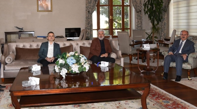 Başkan Hızlı,vali Karadeniz'i ziyaret etti