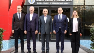 Başkan Yılmaz, ziyarette gelenlerle görüştü