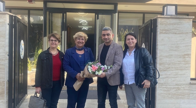 CHP kadın kolları eczacılar odasını ziyaret etti