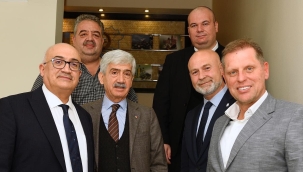 CÜ rektörü Ataç borsayı ziyaret etti