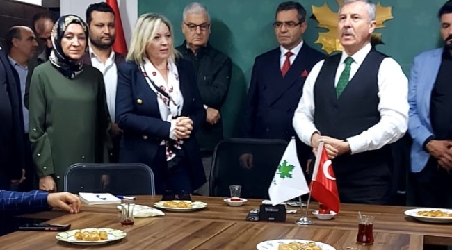 Gelecek Partisine katılımlar sürüyor