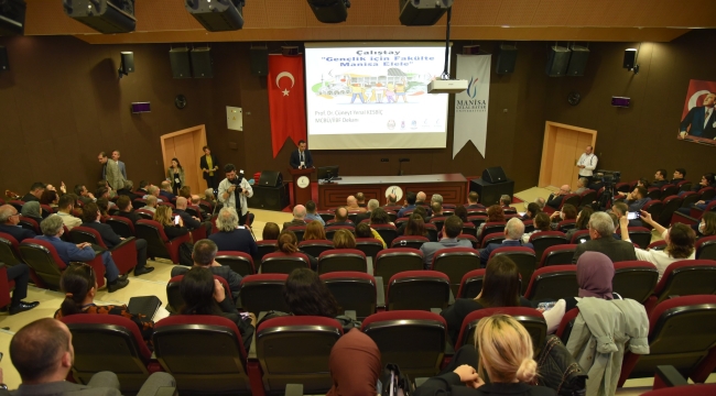 Gençlik için fakülte Manisa el ele çalıştayı yapıldı