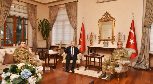 Korgeneral Sinan Yayla,vali Karadeniz'i ziyaret etti