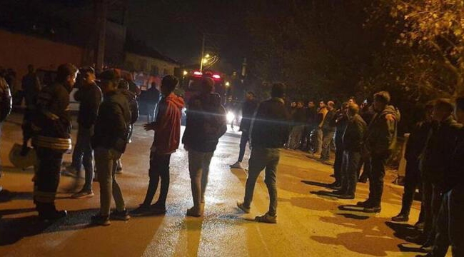 Manisa'da trafo patladı, mahalleli sokağa döküldü