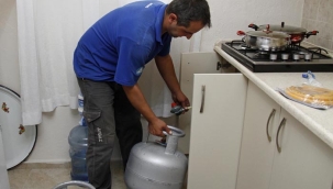  Mutfak tüpüne de zam geldi. 