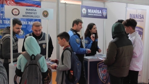 Polis kitap fuarında vatandaşları bilgilendirme stanttı açıtı