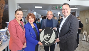 Şamlı'nın 'Fırçadan Cama' sergisi açıldı