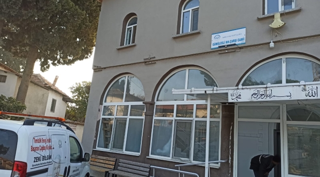 Saruhanlı belediyesinin cami temizliği